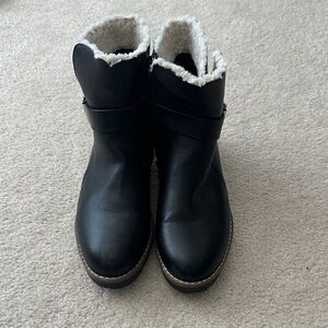 Nautica Black Winter Boots with Shearling Lining
